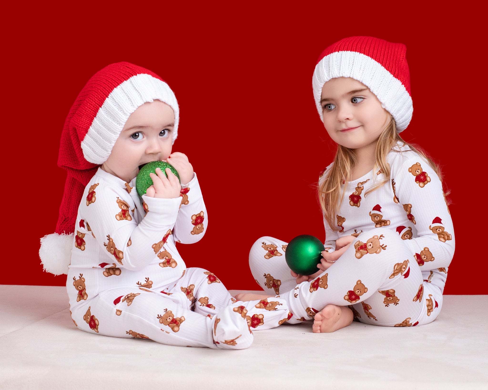 Julebamser pyjamassett