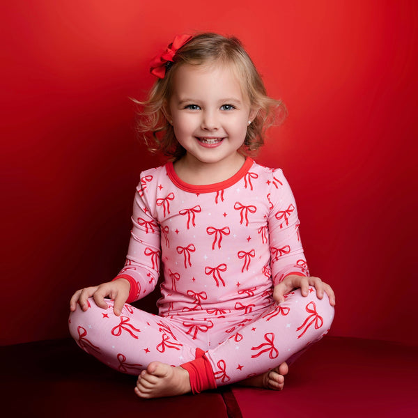 Røde sløyfer pyjamassett